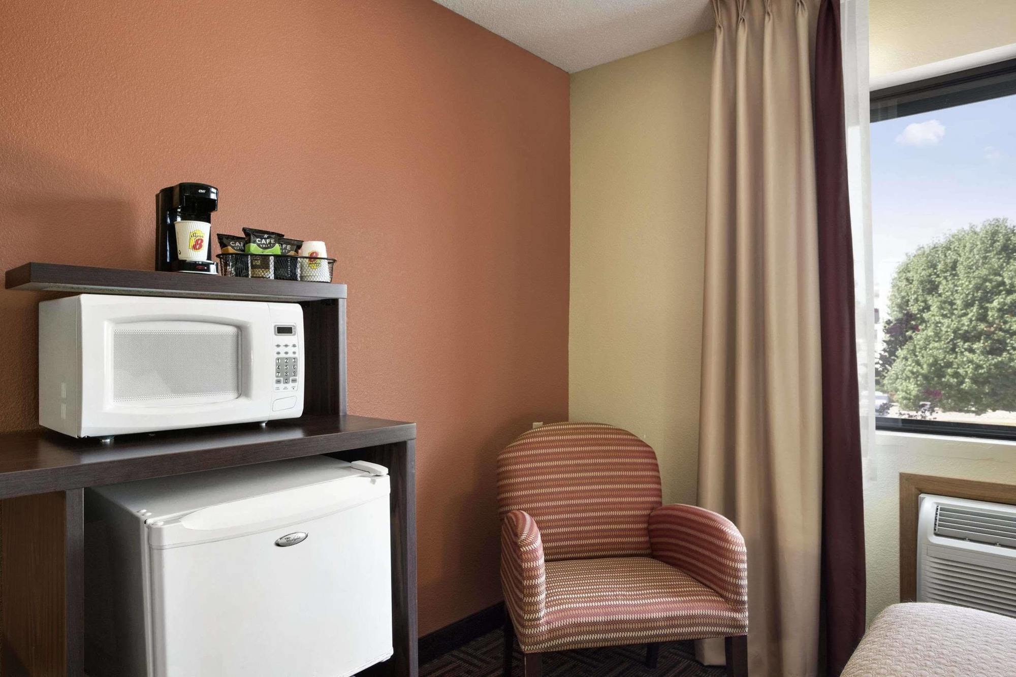 Motel Super 8 By Wyndham Carbondale Extérieur photo